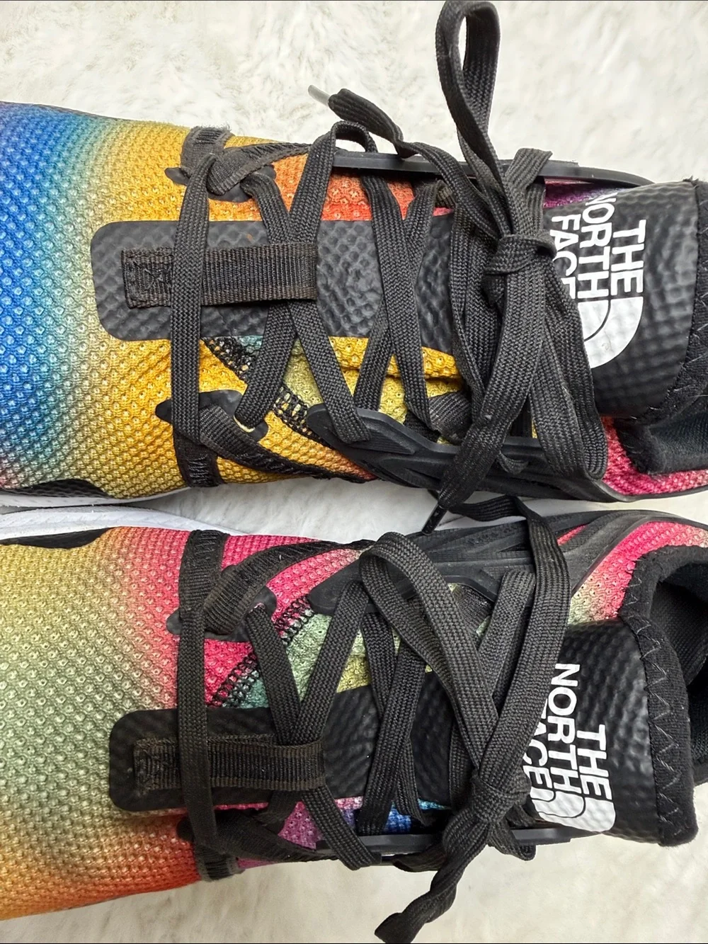 The North Face Oxeye Trail Hiking Shoes Rainbow Ombré Men’s 13 EU 47 Sneakers